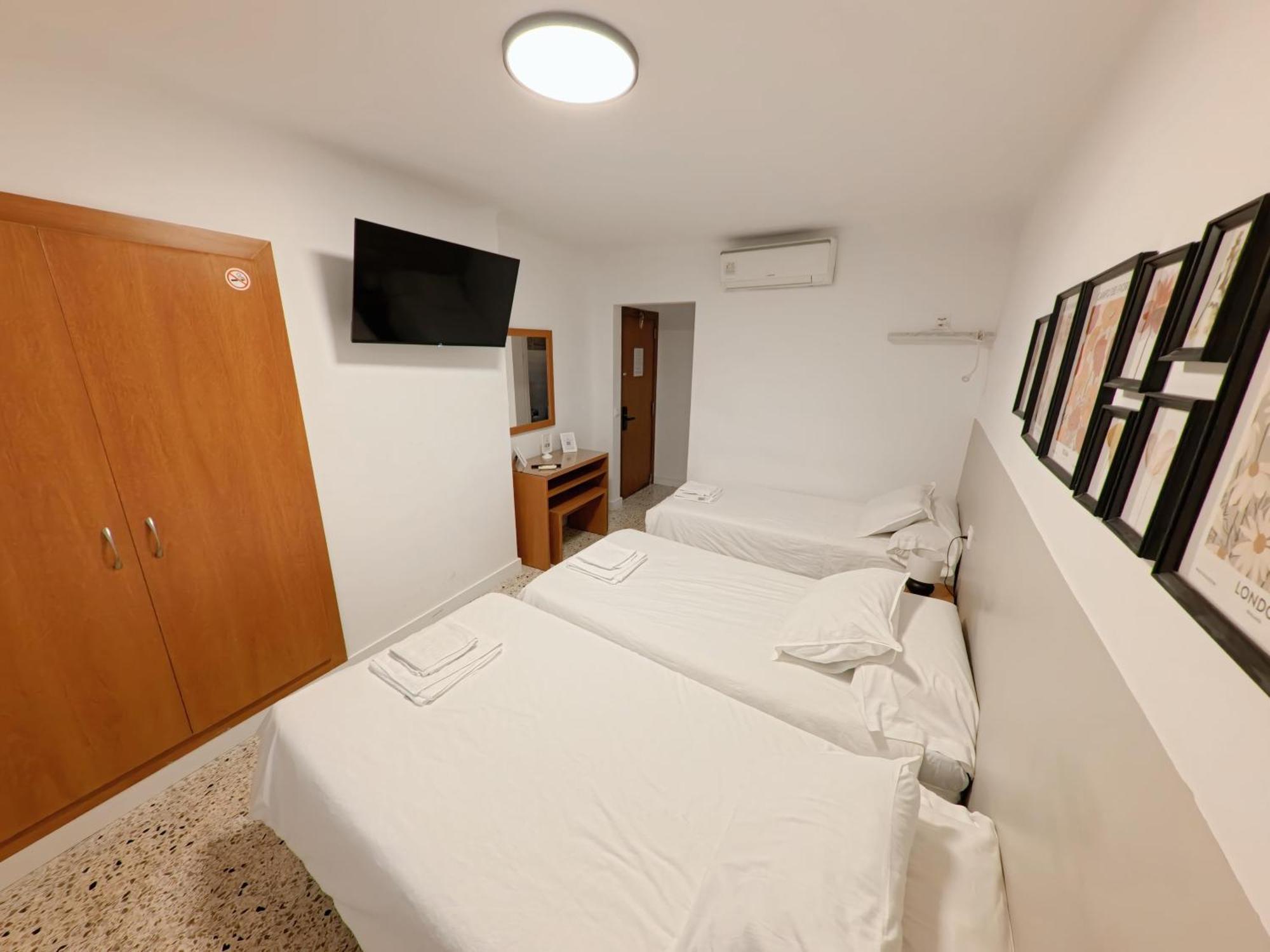 Hostal Y Apartamento Moli De Mar Lloret de Mar Dış mekan fotoğraf